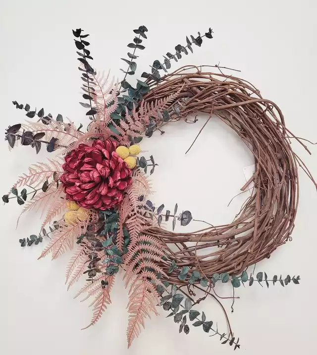 14" Wreath - Sweet Spray