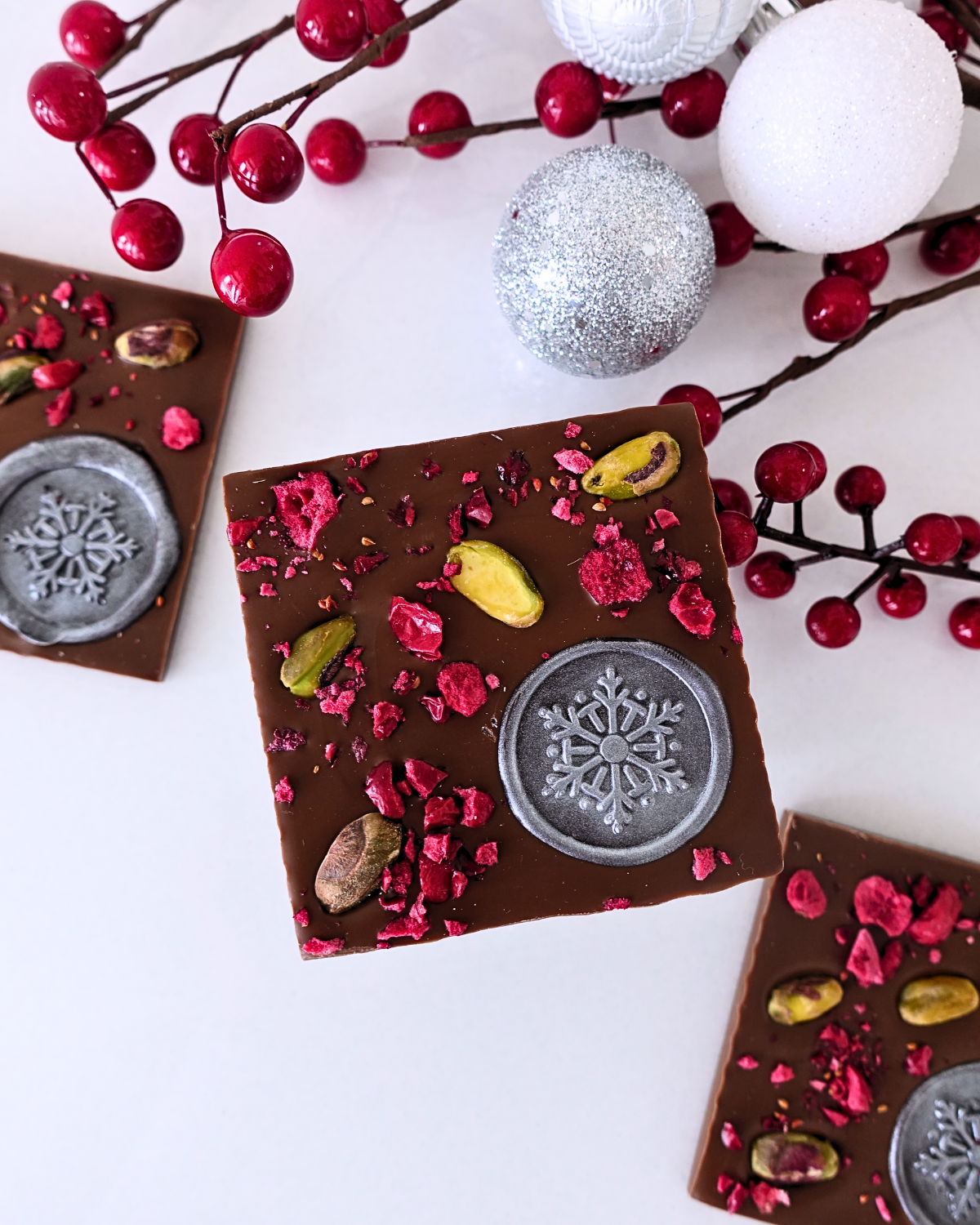 Fancy Bar - Merry & Bright