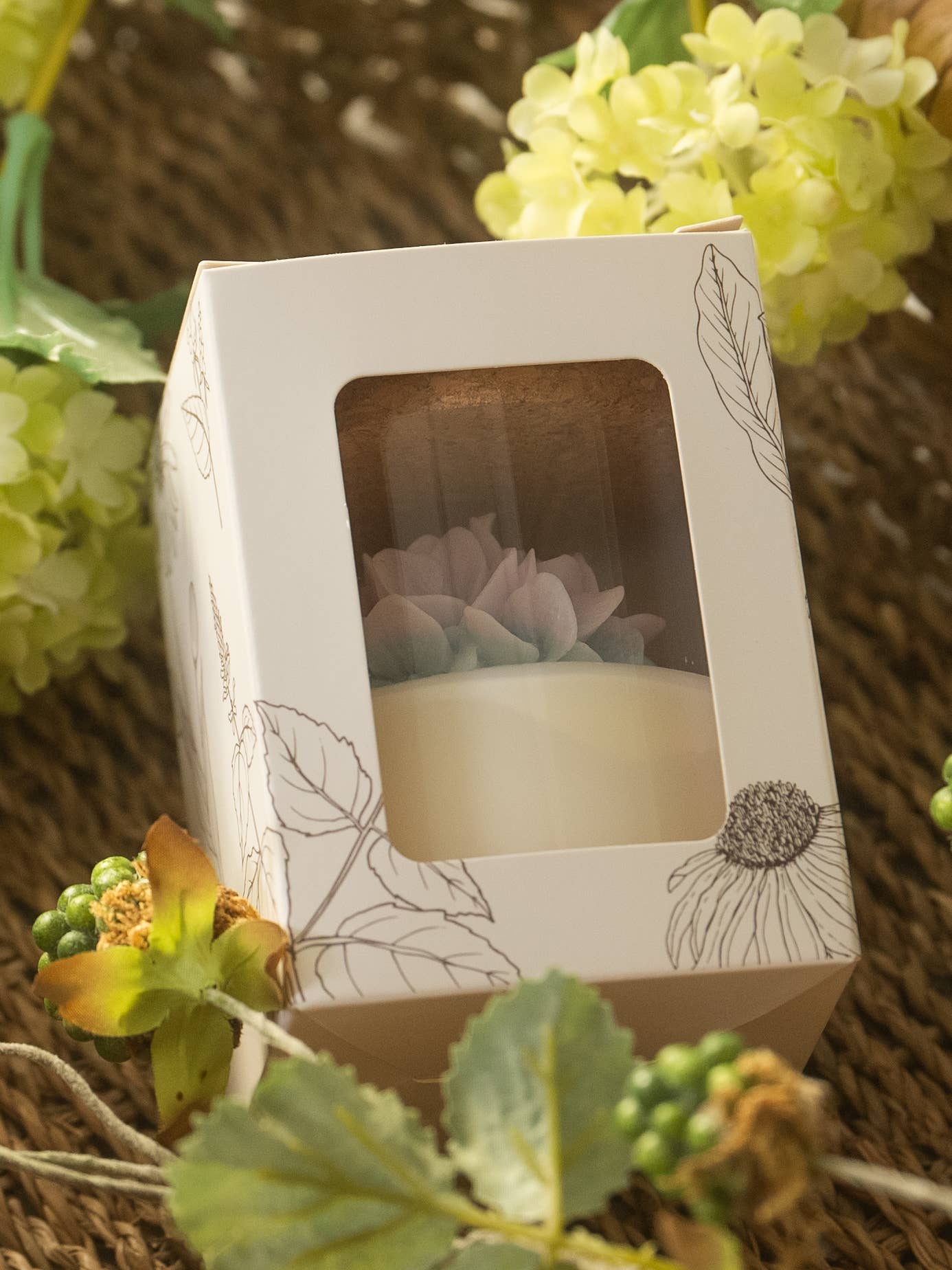 Soy Blend Candle - Endless Summer Hydrangea