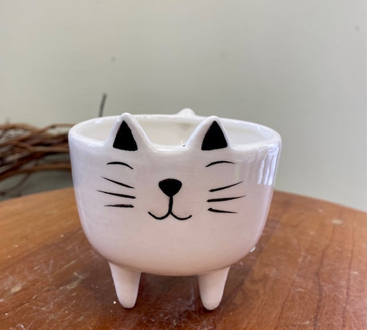 Cat on Legs Pot 3"