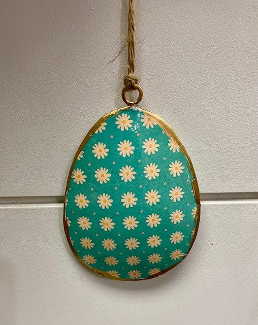 Daisy Egg Ornament