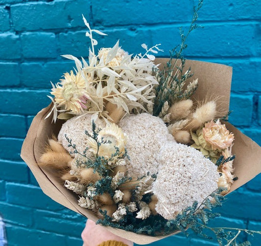 Ivory Garden-Dried Bouquet